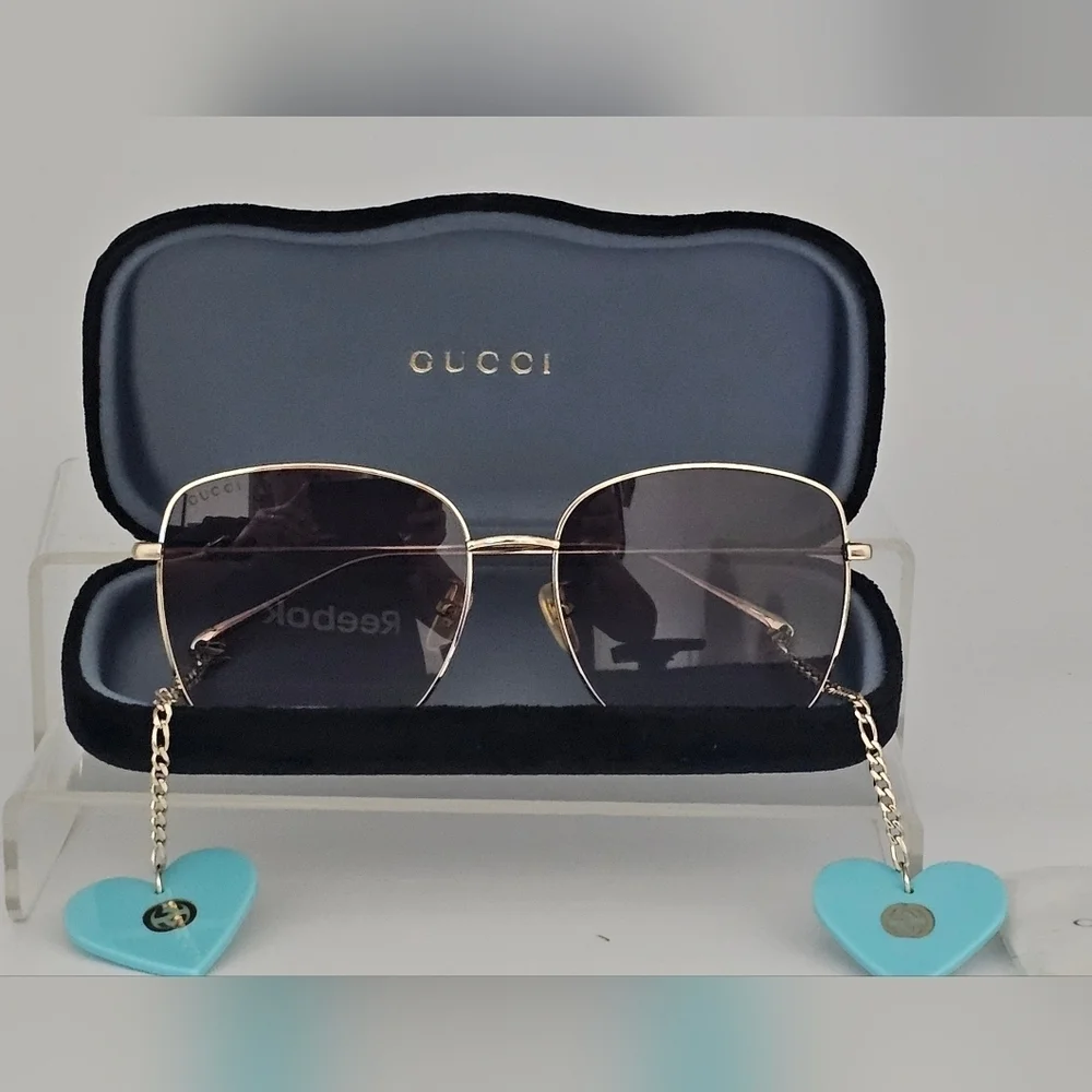 Gucci GG1030SK-003-60 Gold Sunglasses With earring accessories - Picture 12 of 16